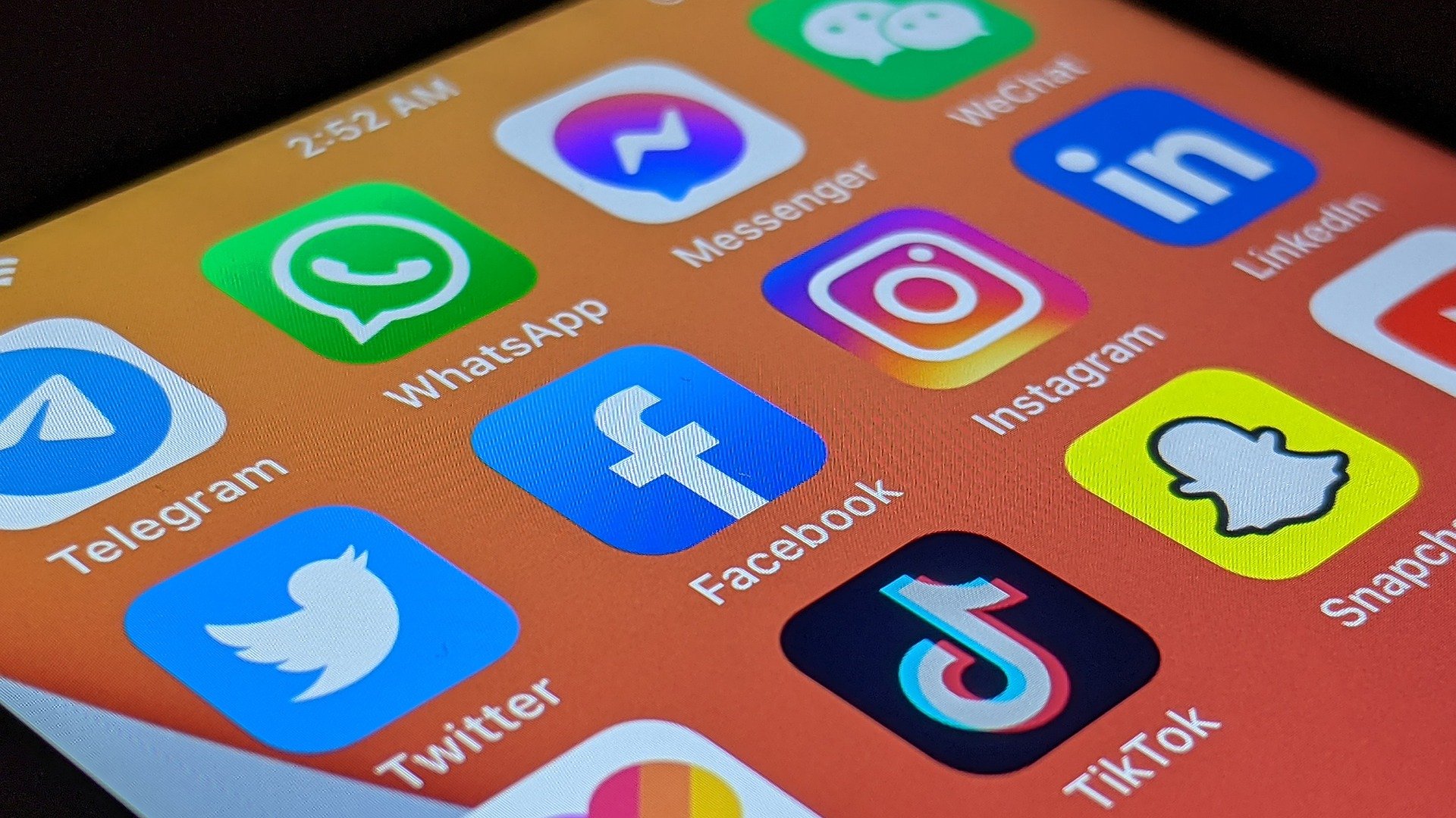 licenciement en raison de propos tenus sur les réseaux sociaux
